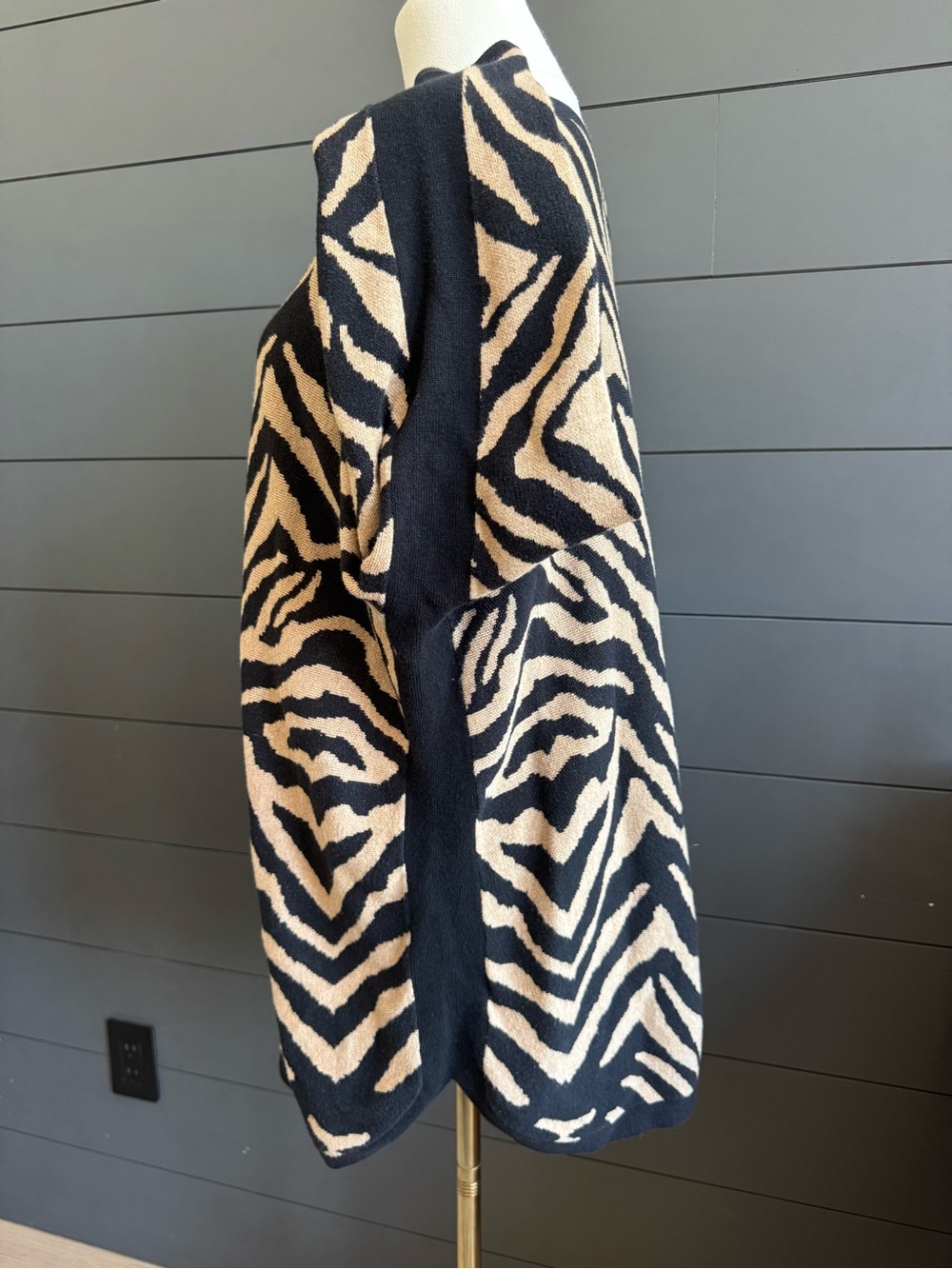 CAbi Dani Pullover Boat Neck Black and Tan Animal Print Tunic Top Style 3884 - Picture 4 of 7